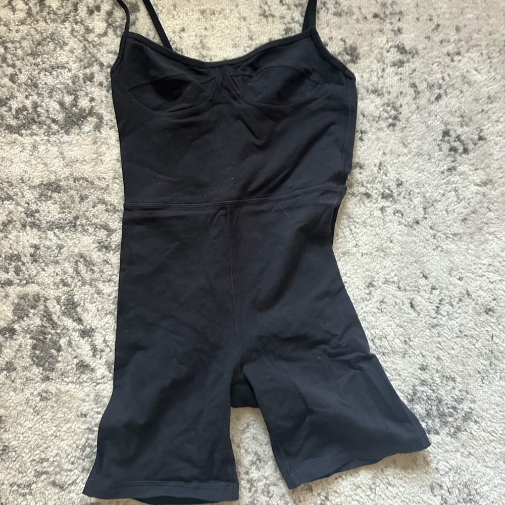 Wilfred Black Spaghetti Strap Top